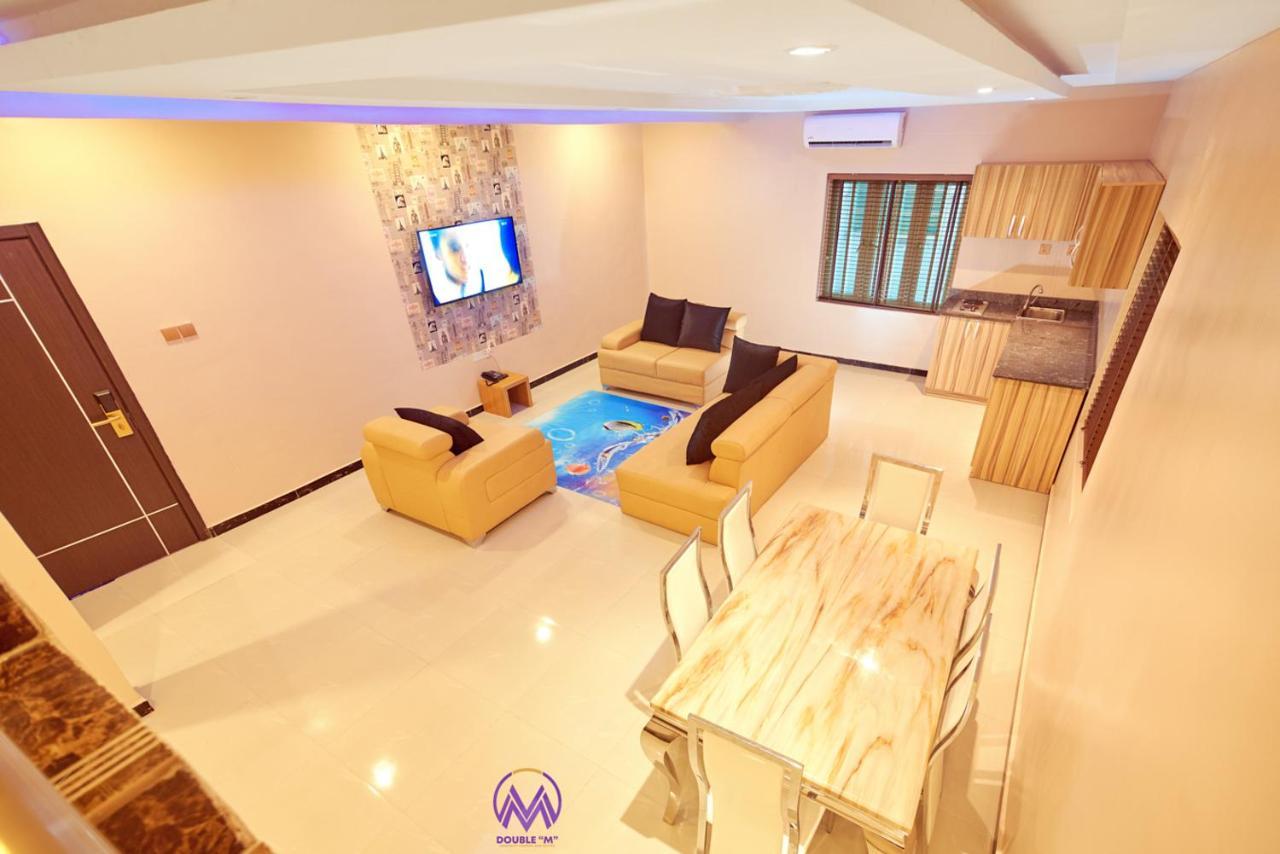Double M Exquisite Suites And Lounge Lekki Ogombo Exteriör bild