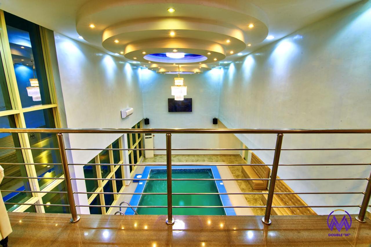 Double M Exquisite Suites And Lounge Lekki Ogombo Exteriör bild